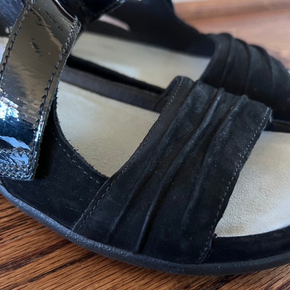 Naot Papaki Suede Patent Leather Comfort Strap Women's Sandals Size 40 NEW - Picture 5 of 16